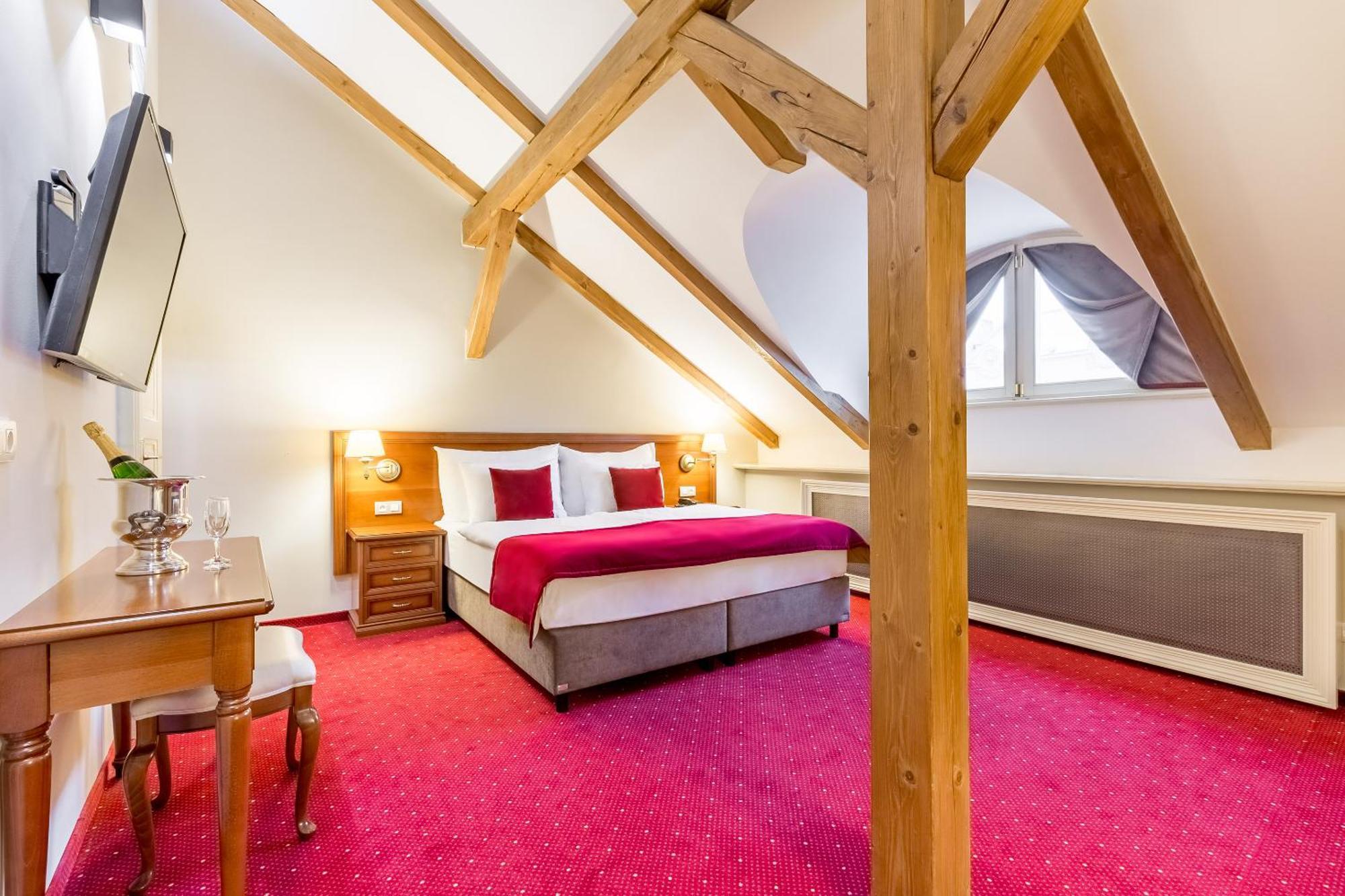 Hotel Caruso Old Town Praga Zewnętrze zdjęcie
